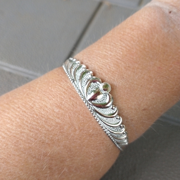 Women's two tone copper crown cuff bracelet. - Picture 1 of 5